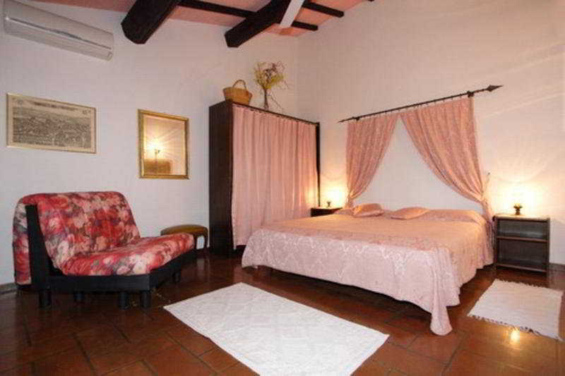 Campo Di Carlo Pensionat Sassetta Værelse billede