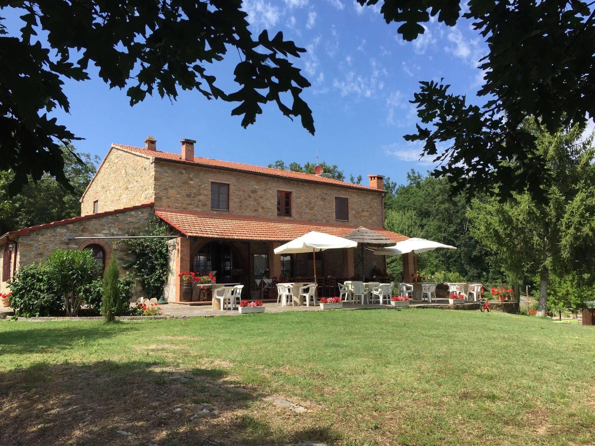Campo Di Carlo Pensionat Sassetta Eksteriør billede