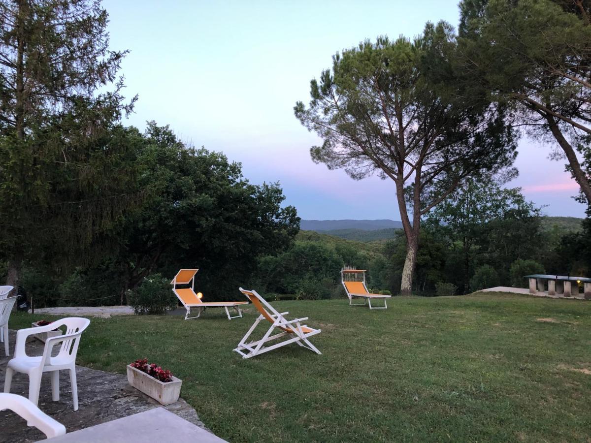 Campo Di Carlo Pensionat Sassetta Eksteriør billede